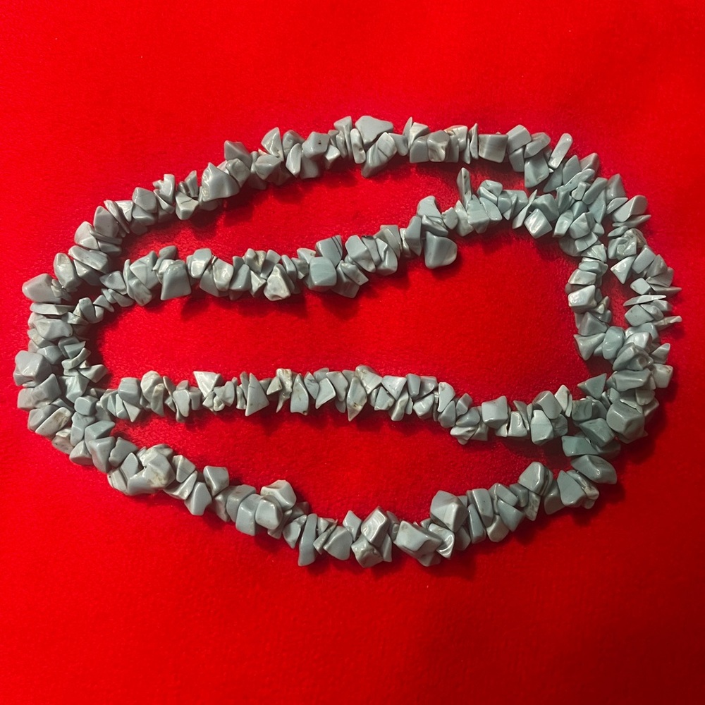 Vintage Elegant Turquoise Necklace. 32”